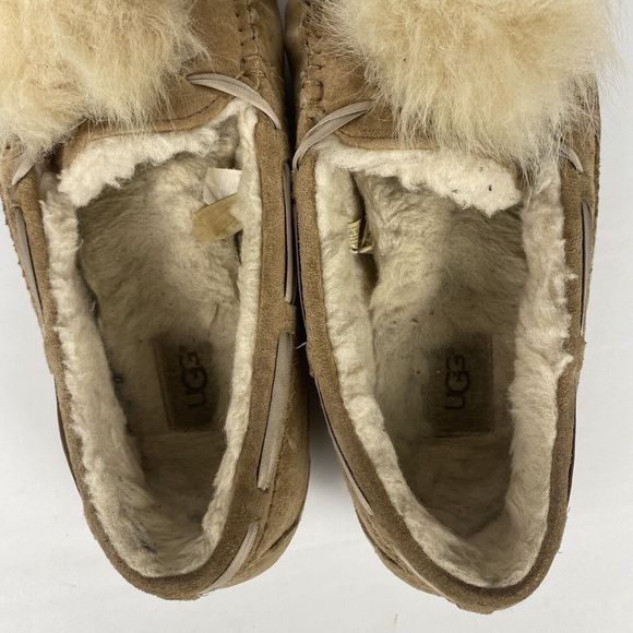 UGG DAKOTA POM POM CHESTNUT SUEDE MOCCASINS WOMEN`S SLIPPERS SIZE 10 US - Picture 7 of 12